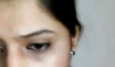 یک پدر محکم یک سکس زنجلوی شوهر دختر شاخی را برداشت